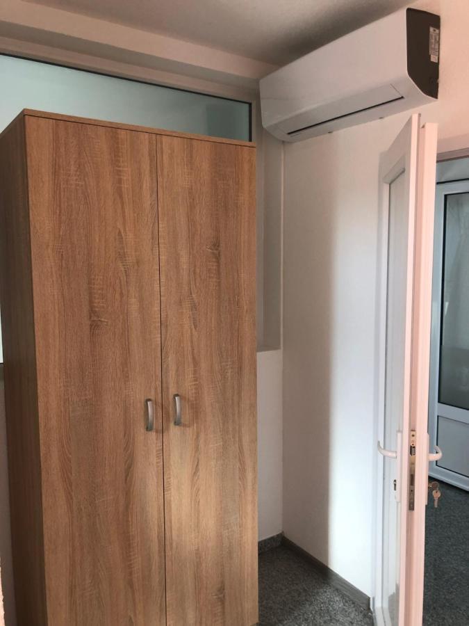 Binta Hostel 弗拉涅 外观 照片