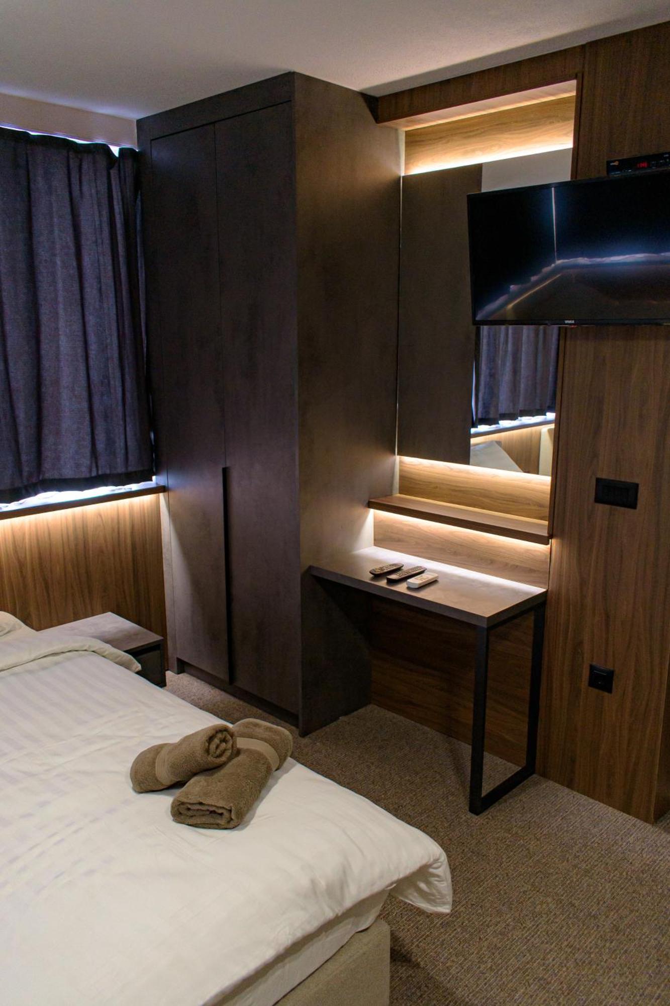 Binta Hostel 弗拉涅 外观 照片