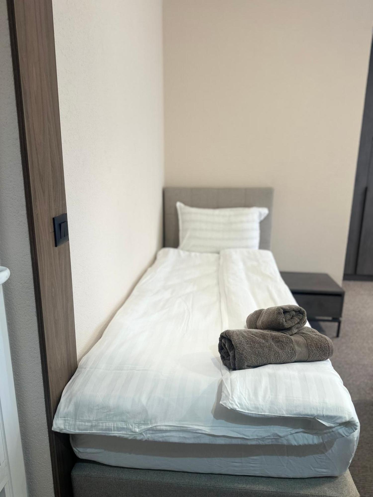 Binta Hostel 弗拉涅 外观 照片